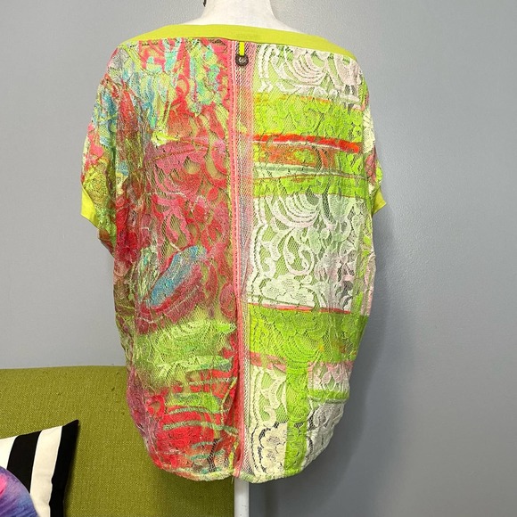 Save the Queen Green Pink Lace Short Dolman Sleeve Top - Picture 6 of 7